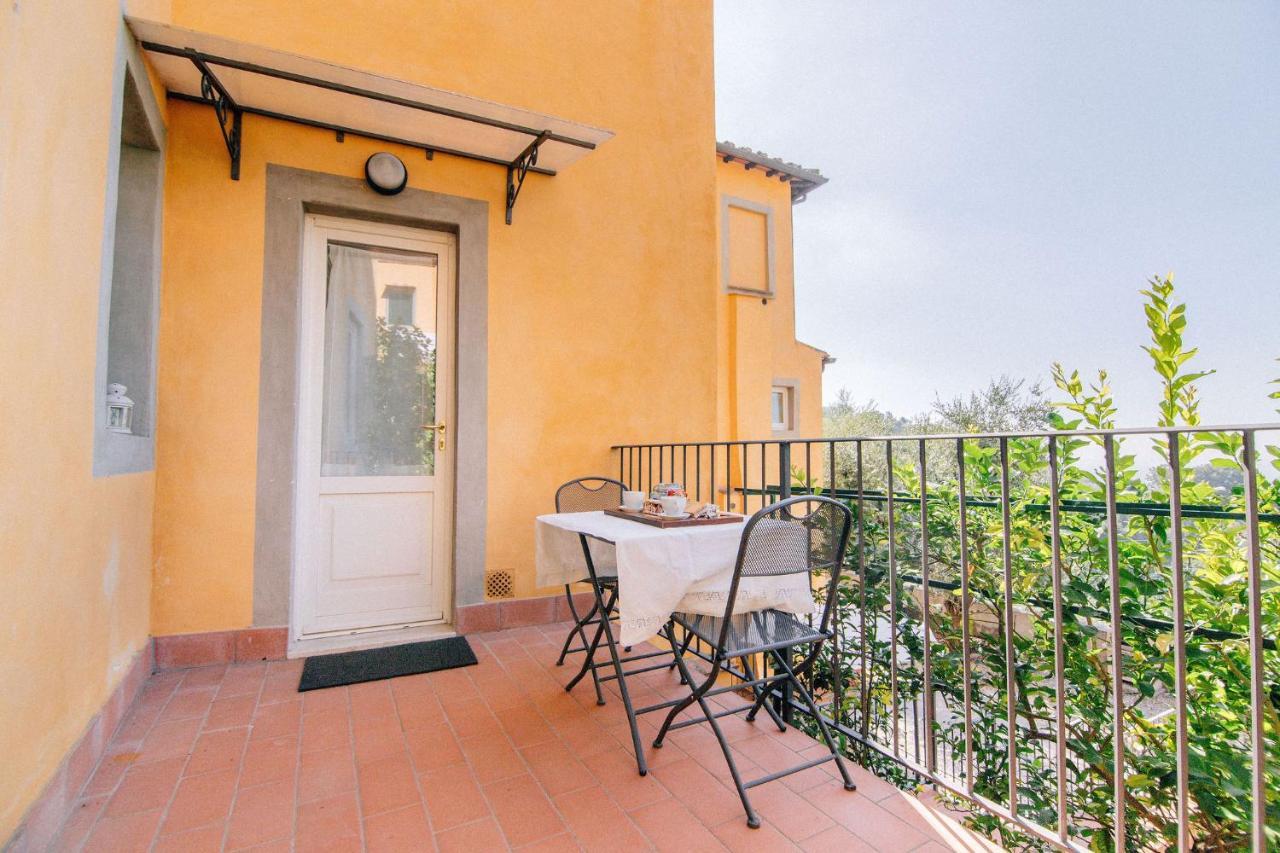 Holiday Home Il Borgo Degli Agrumi Uzzano Luaran gambar