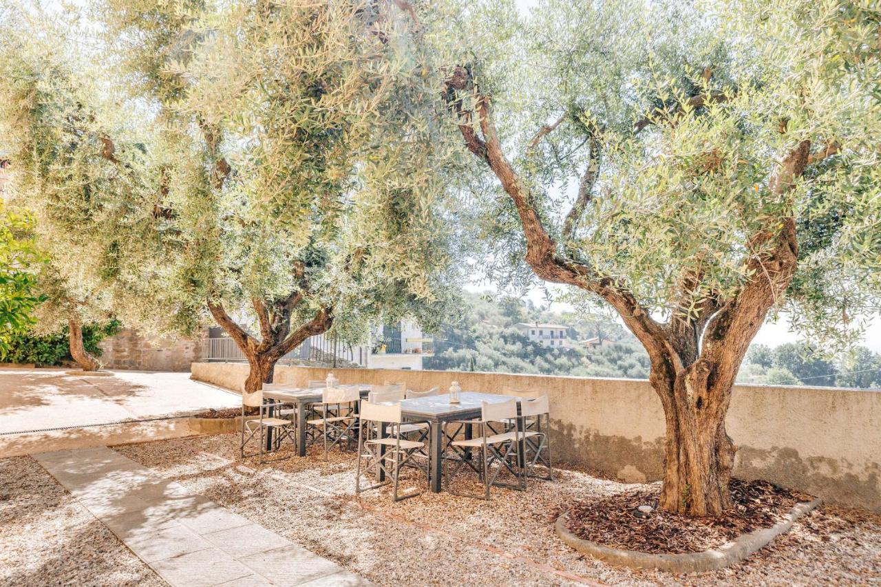 Holiday Home Il Borgo Degli Agrumi Uzzano Luaran gambar